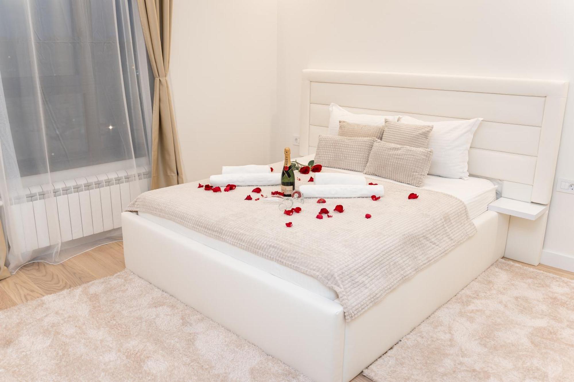 Apartamento Sinfonia Lux Belgrado Exterior foto